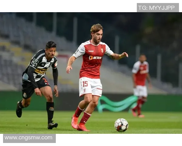 土耳其足球超级联赛最新动态与球队竞争格局分析