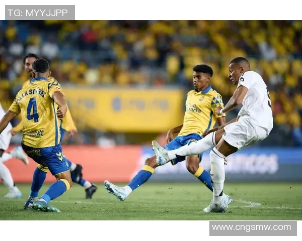 维尼修斯领衔皇马新风潮,未来巨星的崛起与球队荣耀传承 维尼修斯领衔皇马新风潮,未来巨星的崛起与球队荣耀传承